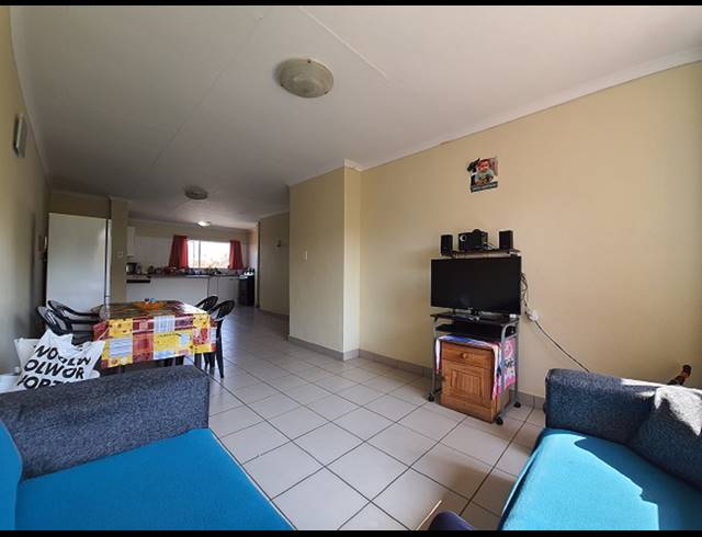 2 BEDROOM APARTMENT RENTED IN HALFWAY GARDENS